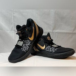 Nike Kyrie Basketball Shoes men’s 10.5